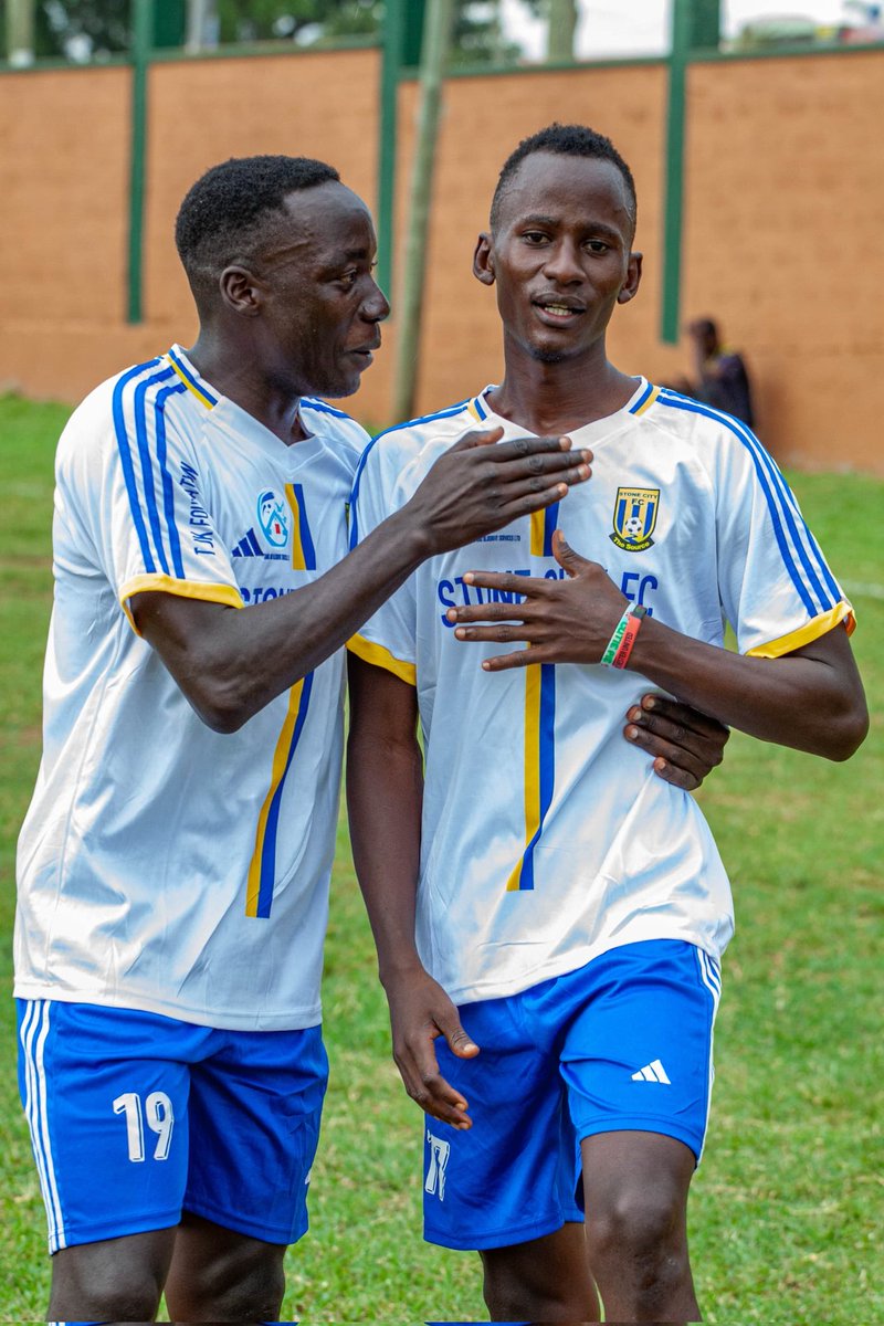 MarvinMwavu's tweet photo. Difficulties are things that show a person what they are
 #StoneCityFC #BounceBack  @StoneCityFC_Ug @mugisha_jo41370 @CharolFhidhel https://t.co/ZIgLYgn5wC