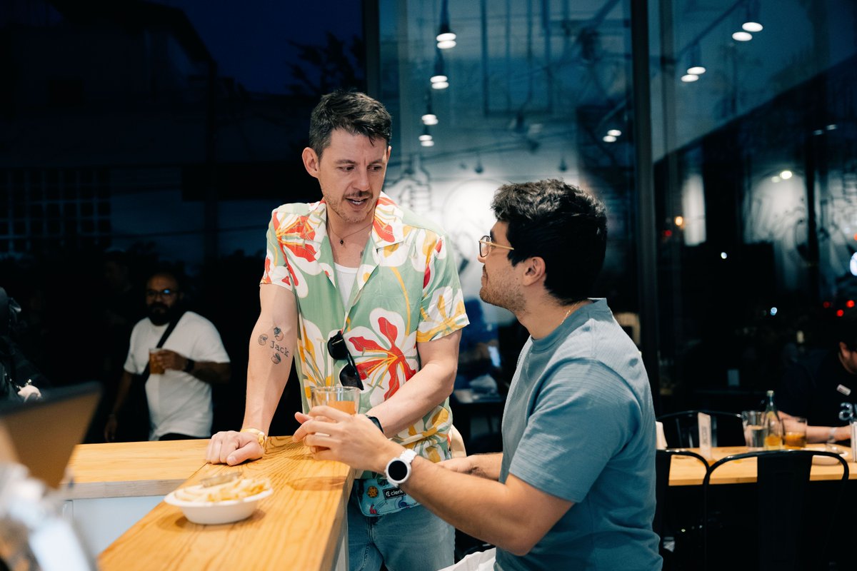 torcdotdev's tweet image. 9 days left to join our mentorship program.

Get expert guidance OR provide it. Enhance skills OR help others enhance theirs. Grow OR help others grow.

Apply before Dec 5: torc.dev/community

#TorcCommunity #TorcMentors