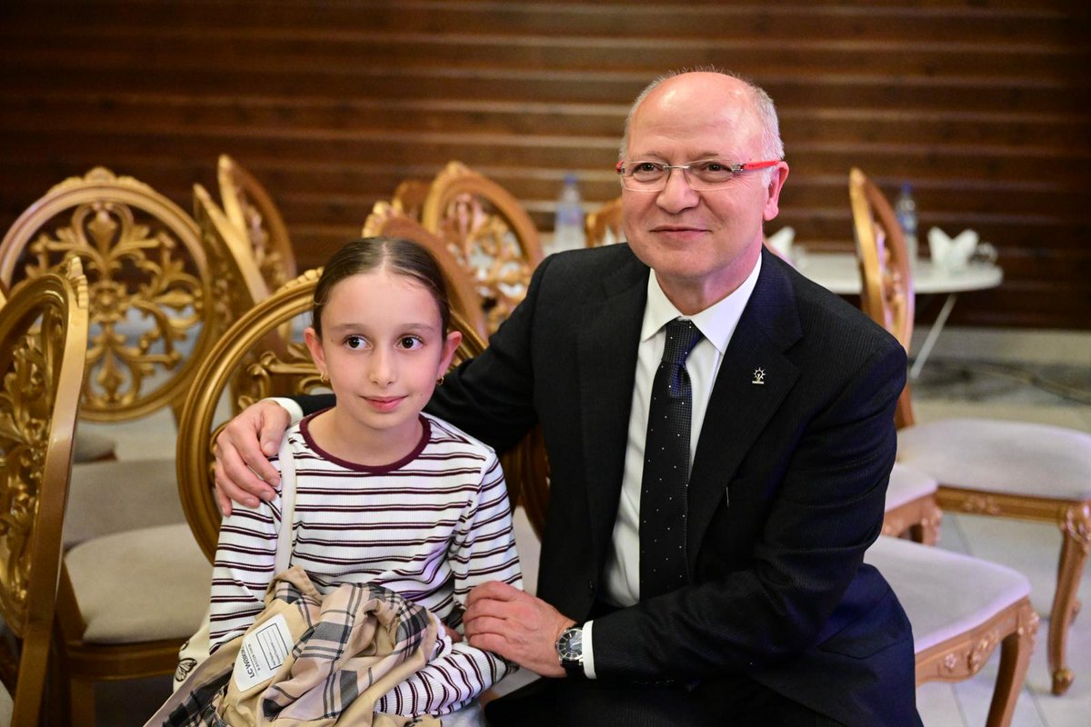 akpartibrs's tweet photo. İl Başkanımız Sayın Davut Gürkan, Osmangazi İlçe Danışma Meclisi Toplantısına katılarak hem Teşkilatımız ile bir araya geldi hem de yeni üyelerimize rozetlerini taktı.

@davutgurkan 
@kurtulus_adnan 
@akpartiosmangaz https://t.co/ZQOcAzkOX0