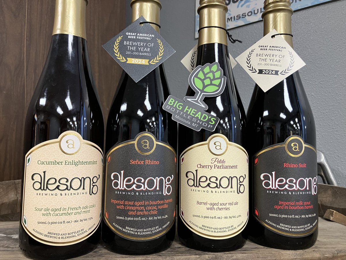 SulaBigHead1's tweet image. Some treats for the 🦃 Day table landing in the shop from @alesongbrewing 🍻 Cucumber Enlightenmint #cucumber #mint #sour #frenchoak Rhino Suit #imperial #milkstout #bourbonbarrel Petite 🍒 Parliament #barrelaged #sourred Senor Rhino #mexicanchocolate