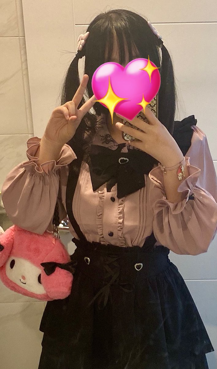 I just love jirai kei🎀

Also embarrassing story is my first ever Jirai kei top was too tight and the buttons was bouta pop on my chest. Which is why I added a gap in the top on my design😭(first pic)

And I like bunnies and balls