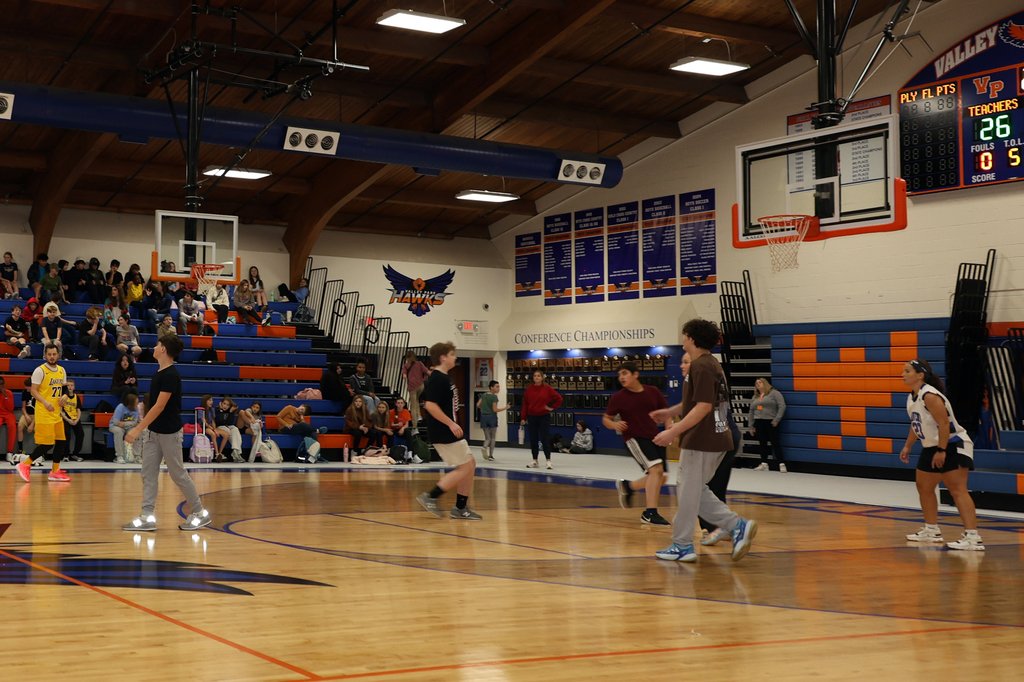 Angela Syron tweet media