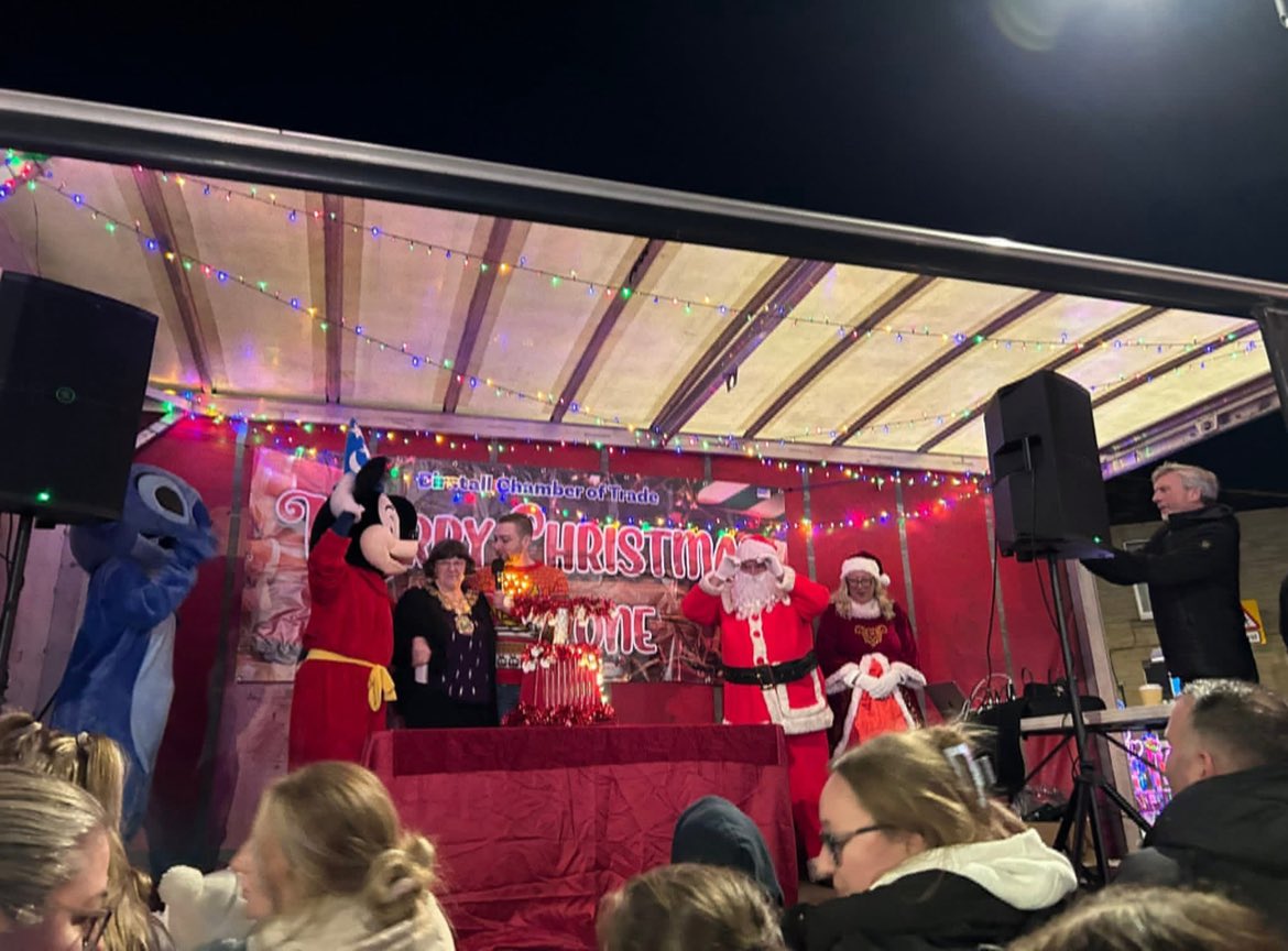 BirstallAcad13's tweet image. What a festive evening for Birstall. 🎄

Thank you to the organisers of tonight’s community event. @birstallchamber . We spy lots of Birstall pupils enjoying the festivities- what a special community to be a part of! ⭐️ #Itsbeginningtolookalotlikechristmas #Community