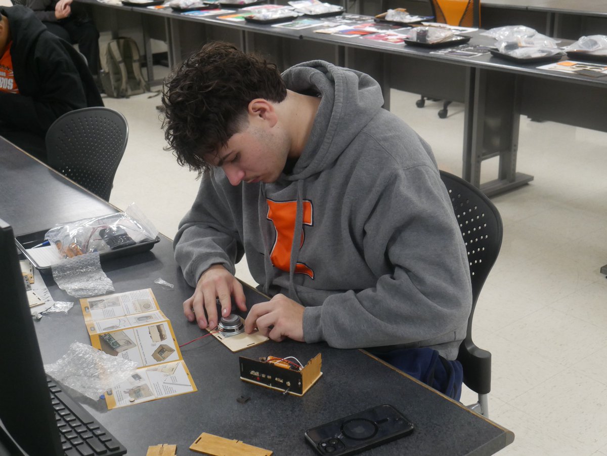Our students are making bluetooth speakers and FM radios!

Thanks to the Friends of Community High School District 218 Education Foundation for providing a $500 mini grant to fund this project for Electronics and Robotics class!

Students get to keep them once they're done!