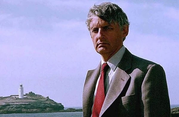 Hadders41183's tweet image. It is with sadness that the death of Jack Shepherd has been announced. He was best known for his portrayal of Cornish detective Charles Wycliffe in the ITV drama *Wycliffe*, a role he played from the pilot episode in 1993 through to the fifth and final series in 1998. 💔😢😢