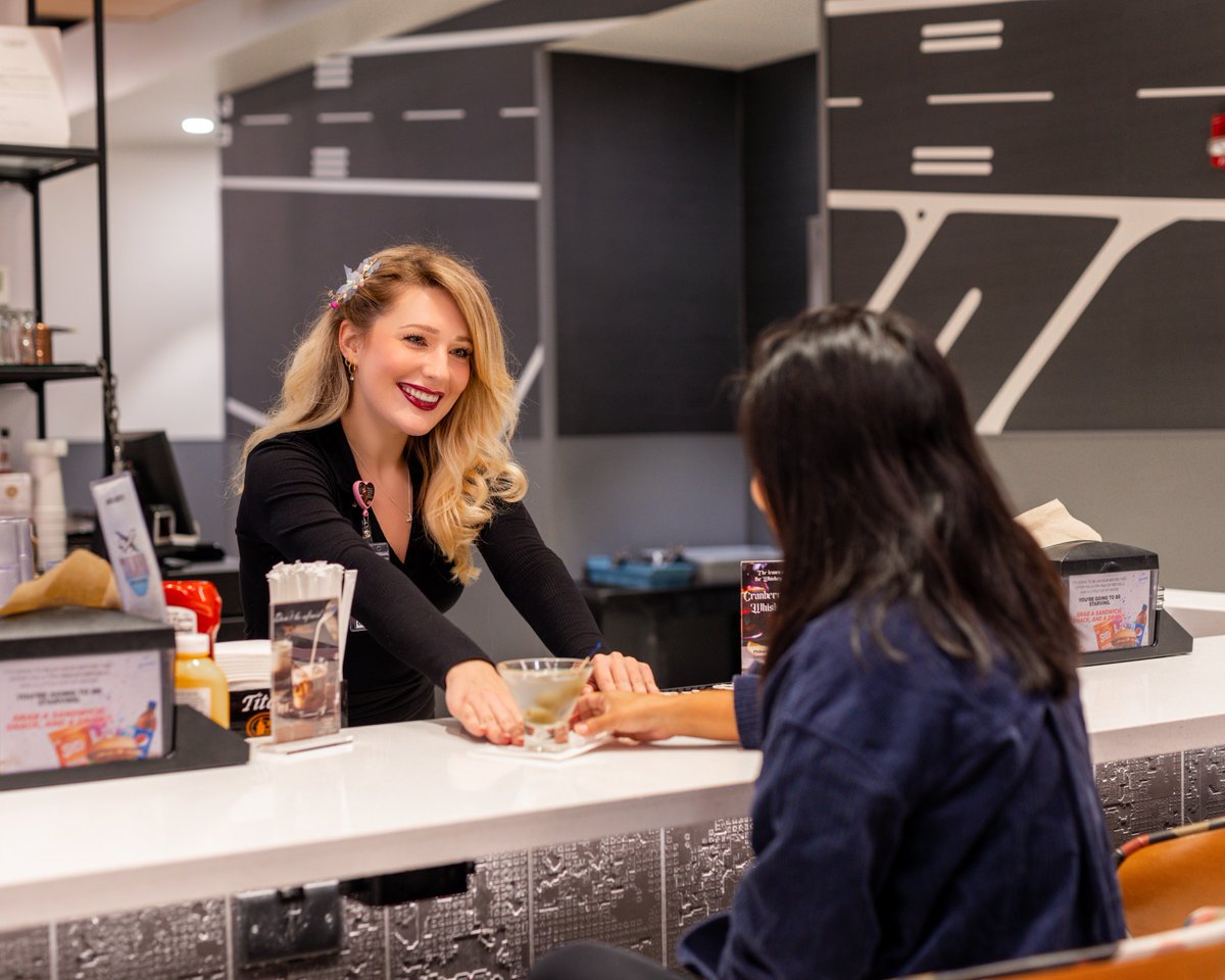 Our pre-security restaurant, Skyline Views by Tailwind, is extending its hours for you starting Dec. 1! Here are the new hours: 
✅M-F: 8 a.m. until 6 p.m.
✅Saturday: 9 a.m. until 5 p.m.