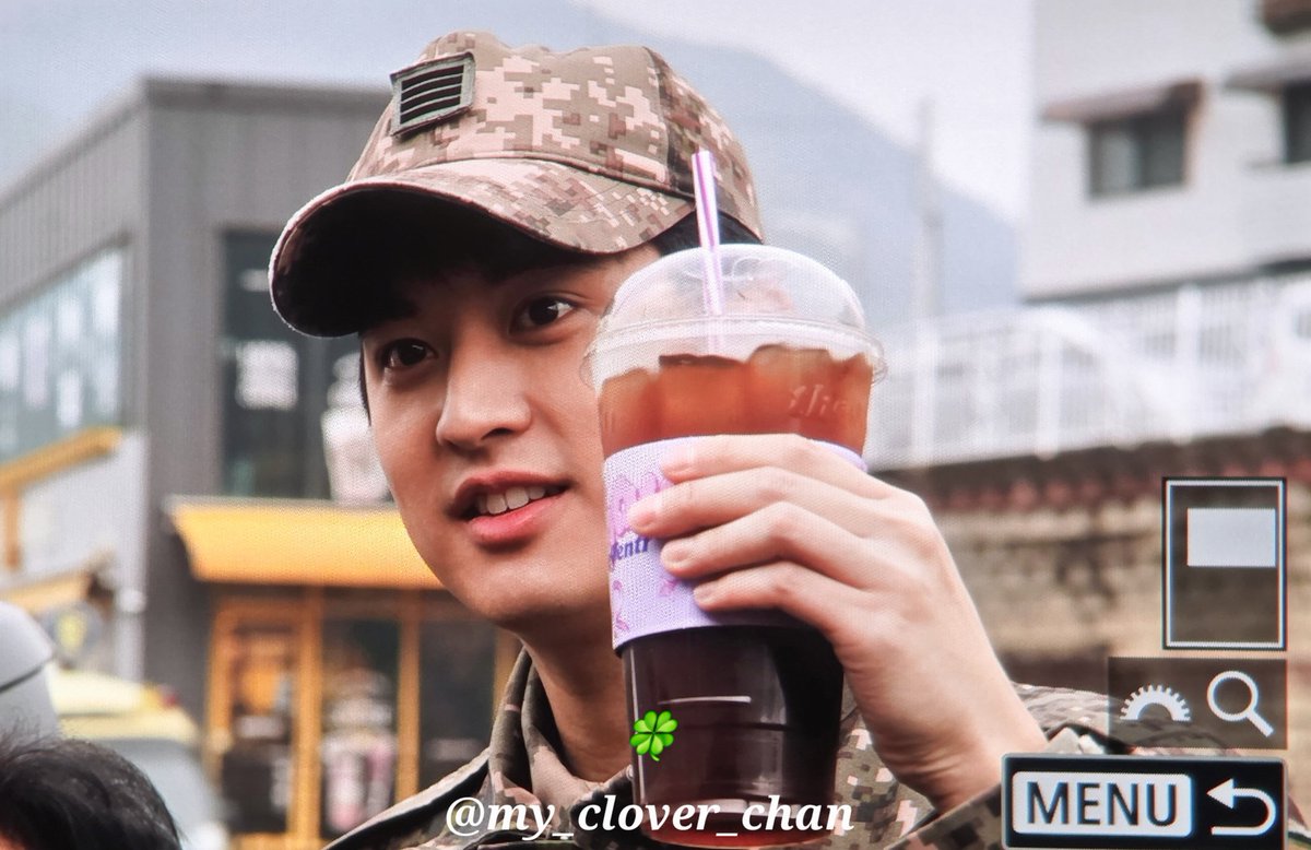 251126

찬우가 남자가 됐다네요👽

#아이콘 #iKON #정찬우 #찬우 #CHANWOO #チャヌ