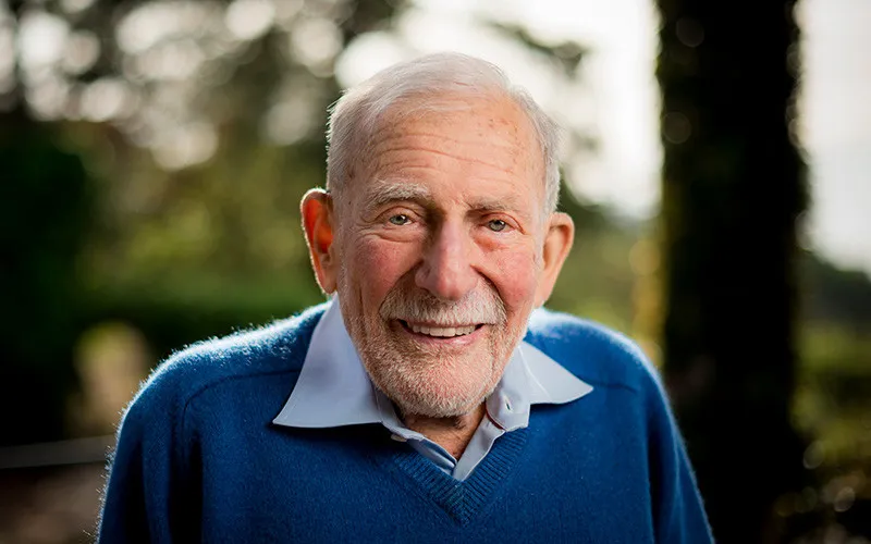 ScienceWeekly's tweet image. Walter Munk is one of the great unsung scientific heroes of California. His work was critical to the D-Day invasion of France and to our understanding of waves — and the ocean in general. Surfers owe him a debt.

californiacurated.substack.com/p/walter-munk-…
