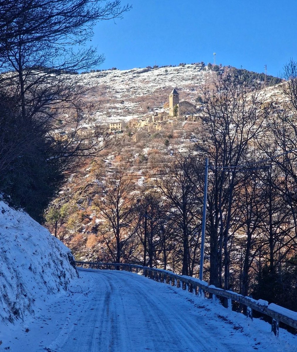 Cap a Aiguatèbia. #aiguatèbia #conflent #pyreneesorientales