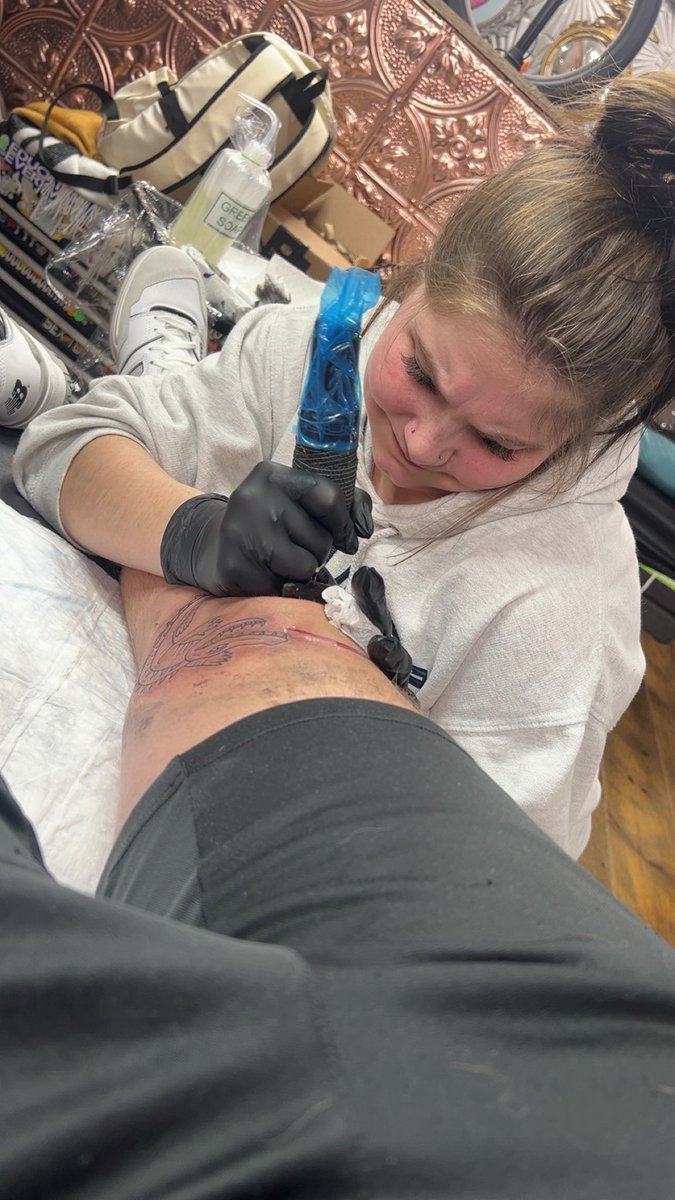 EthicalHooper6’2” (@_sunnyd0g) on Twitter photo 