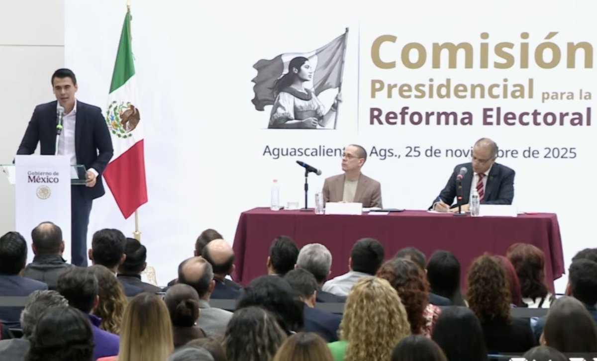 El Fiscal Electoral del Estado de Aguascalientes, Daniel Gutiérrez, estuvo presente en el Foro Regional de la Comisión Presidencial para la Reforma Electoral, un espacio destinado a escuchar y recopilar las voces de todos los actores involucrados en la materia.