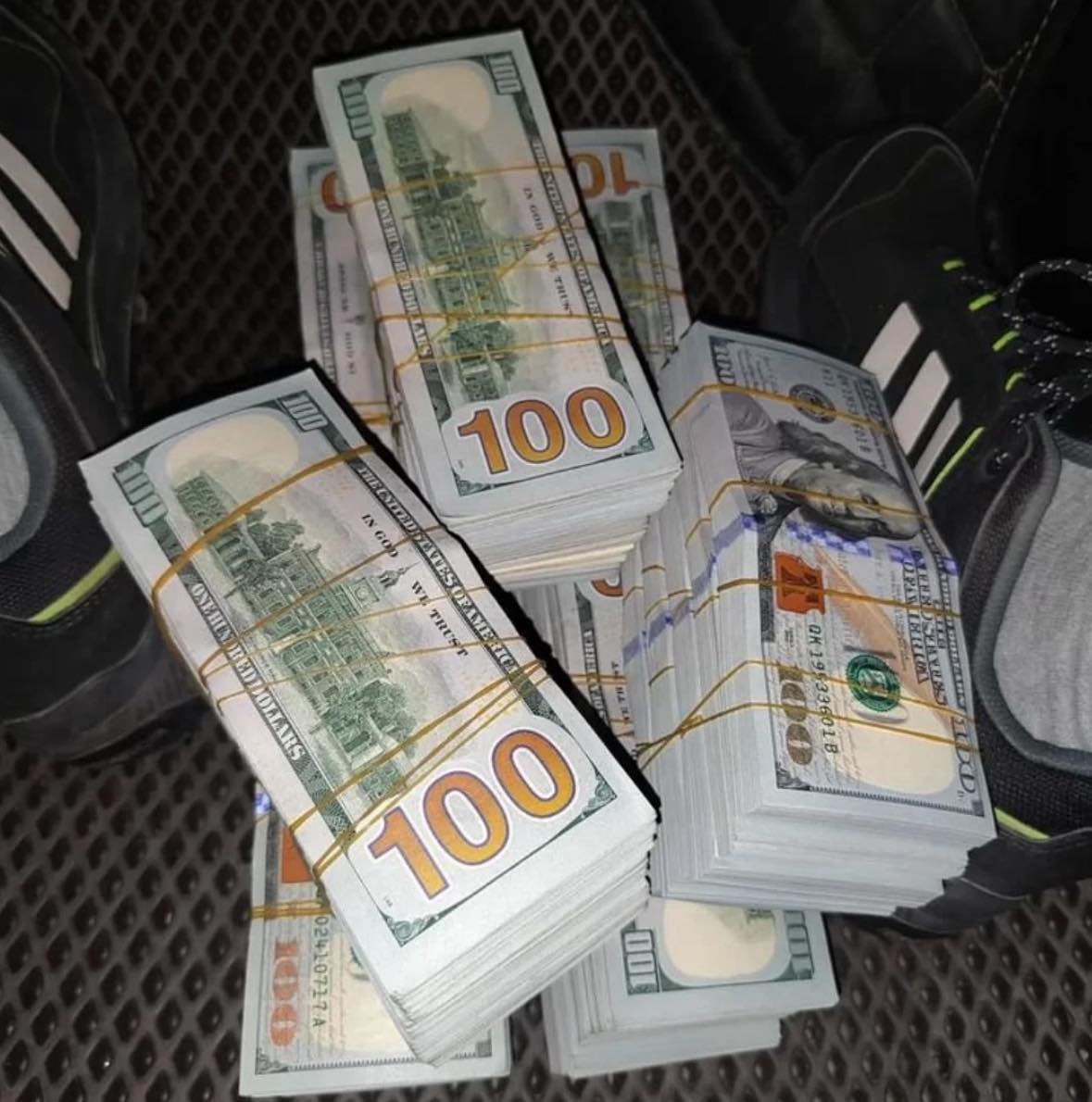 Así como trates está imagen te irá el resto del Año 🤑