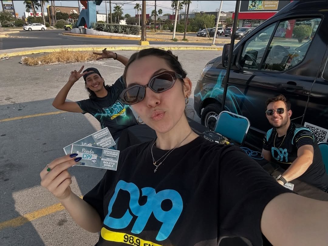 PASA POR TU ACCESOS A LA POSADAAAA D99!!! 🎄✨ Estamos en 📍Av. Romulo Garza y Conductores hasta las 6pm!!!