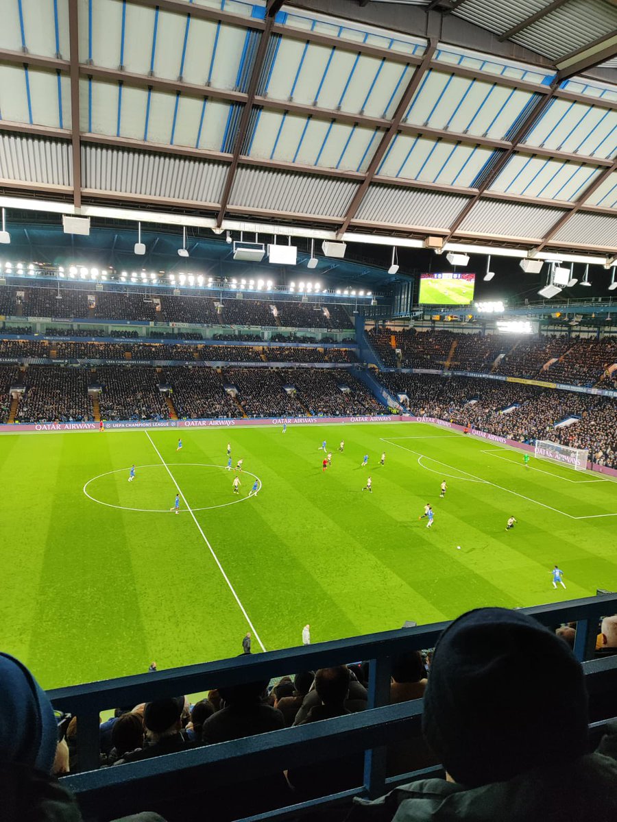 GS_ticket's tweet image. من مقاعدنا في مباراة اليوم 

#تشلسي * #برشلونة في #دوري_أبطال_أوروبا 

في ملعب الستامفورد بريدج 

للحجز لمباراتكم القادمة التواصل معنا على الخاص مباشرة او من خلال الواتساب : 
00966568105610