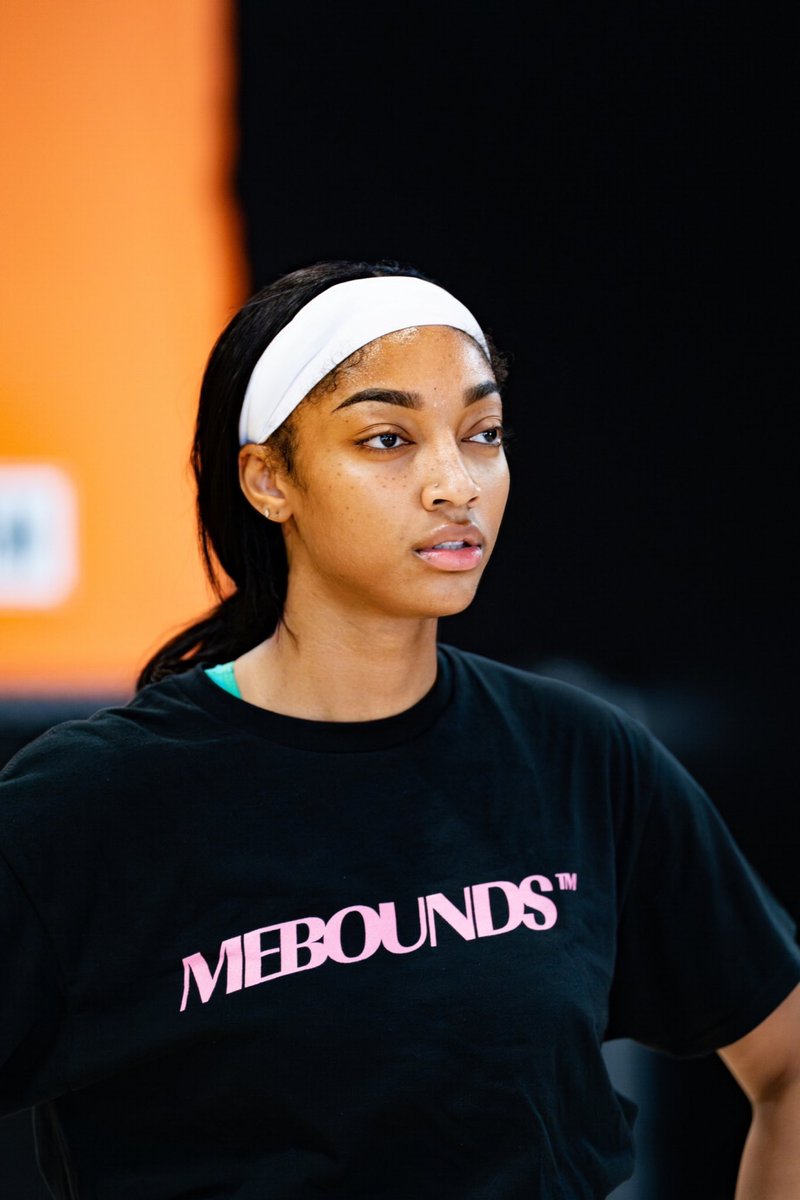 Angel Reese tweet media