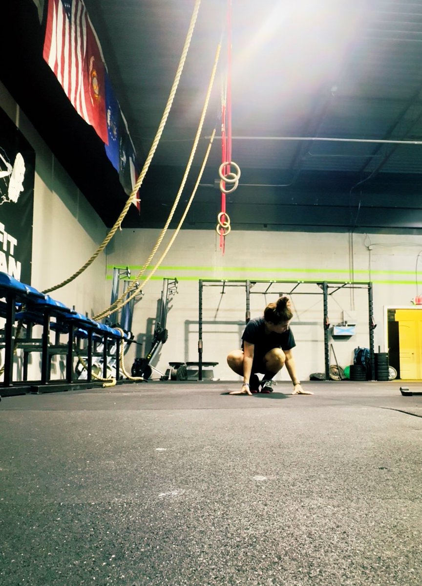 RoxanaCodes's tweet image. Oh man. I existed today, but it didn’t really feel like it. 😆
A certain Sebastian had a bad night, so we all had a bad night. 
Still reviewing and prepping for upcoming interviews and meetings! This week off has come in pretty handy. 😅
#fitdevs -#cantstopwontstop