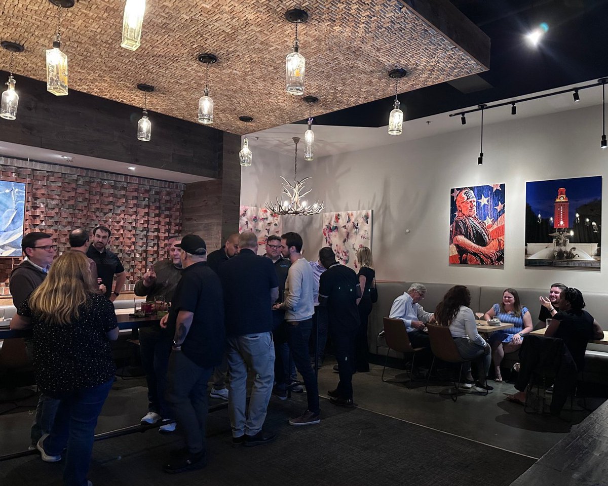 Go_LIVEEVENTS's tweet photo. LIVE EVENTS SUMMIT 2025 🤘

Our Live Events production network gathered in Dallas to celebrate a year defined by remarkable accomplishments and to shape the exciting possibilities ahead in the new year. We’re ready to leap into 2026!

#LiveEvents #LiveEventsIndustry #Production https://t.co/fCpRngv0r2