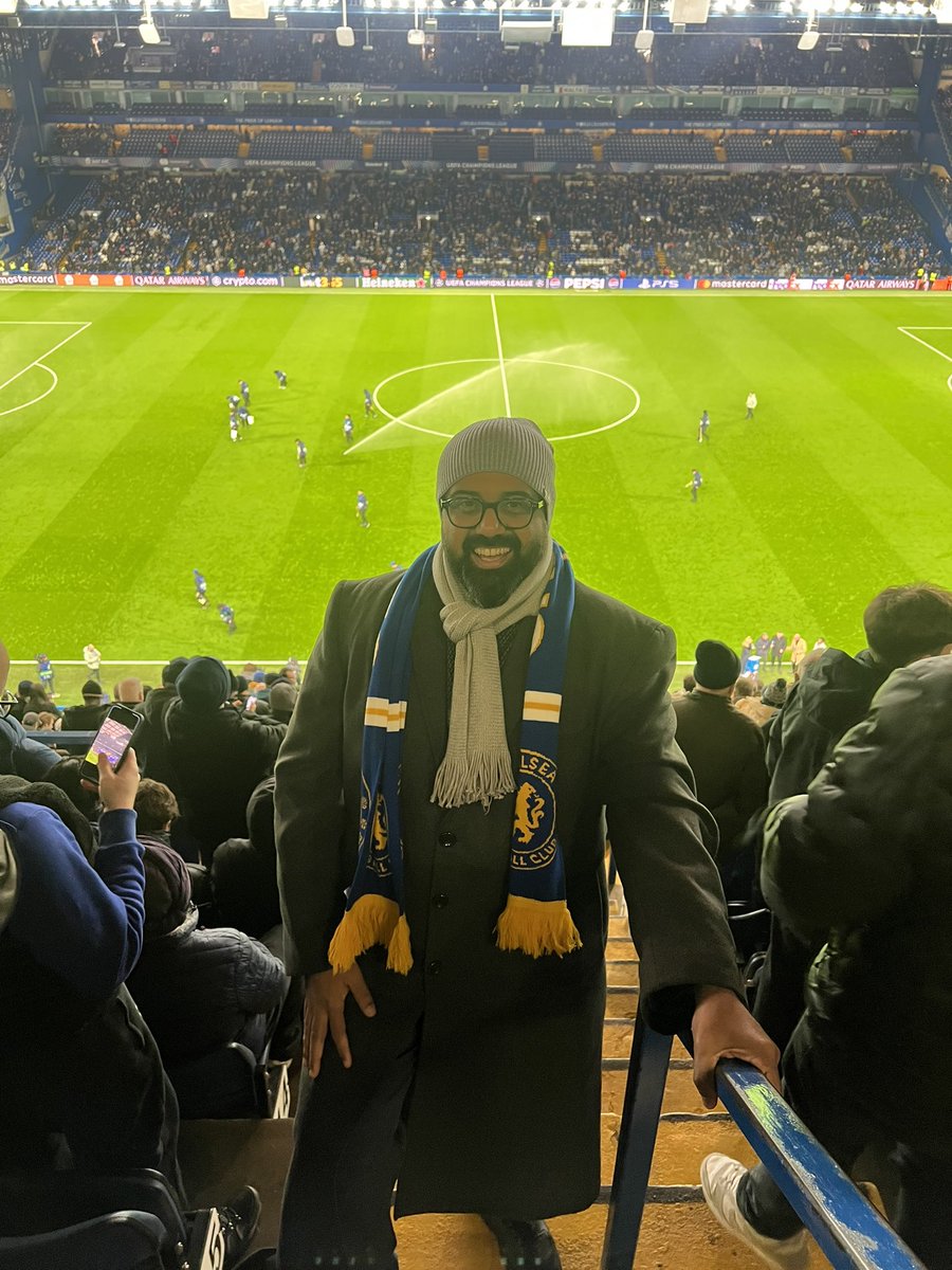 تجربة مختلفة والألوان واحدة

 #تشيلسي_برشلونة