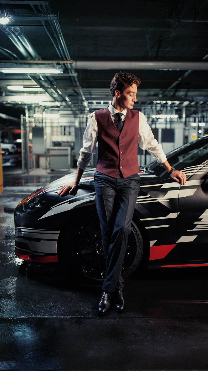 MercedesAMGPCF1's tweet image. George X The new Mercedes-AMG GT 4-Door EV👀

😮‍💨