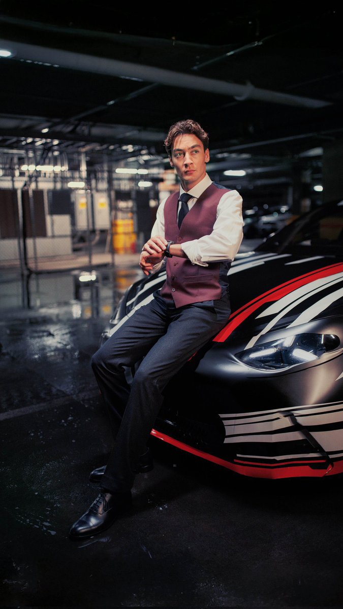 MercedesAMGPCF1's tweet image. George X The new Mercedes-AMG GT 4-Door EV👀

😮‍💨