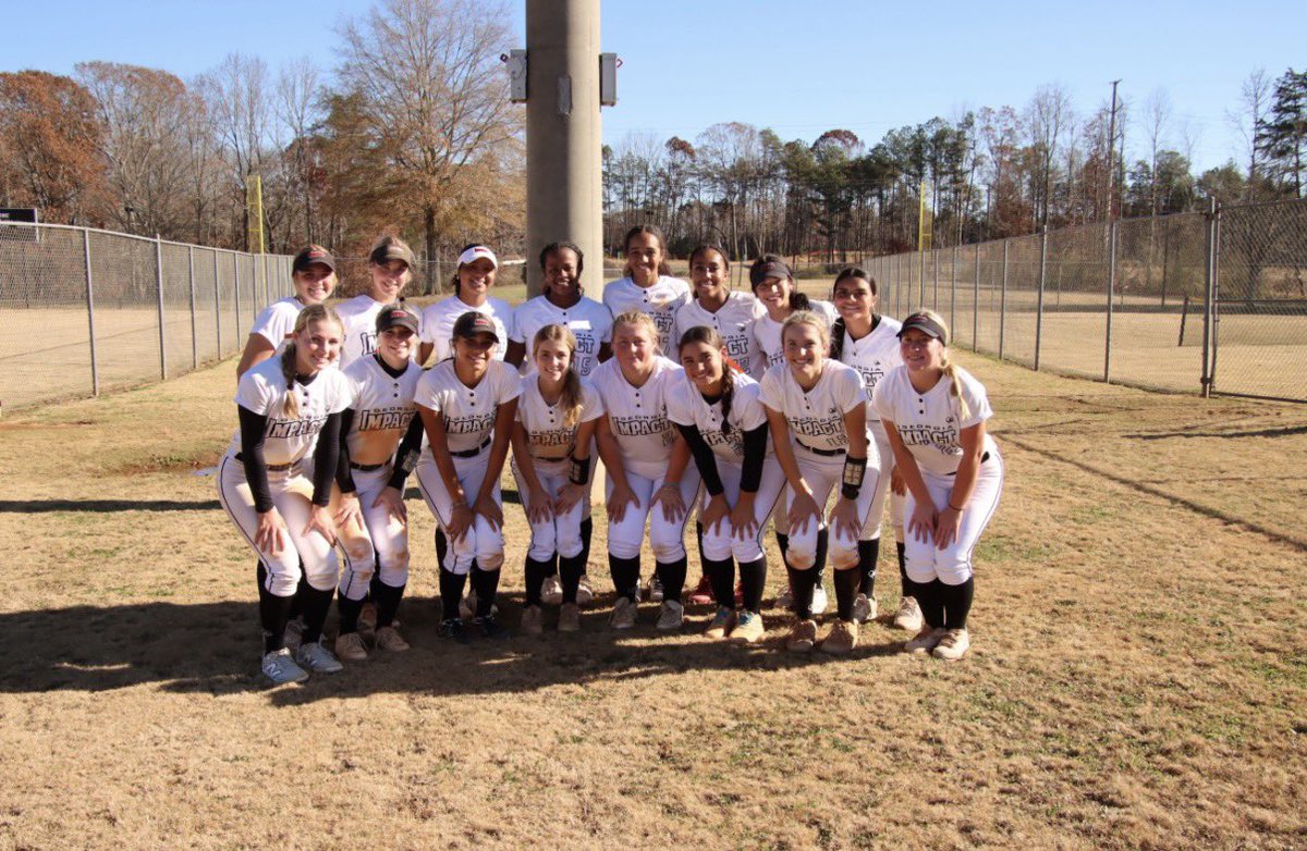 Brooklynevans09's tweet image. Last fall tournament and last tournament as Georgia Impact! Can’t wait to hit the field again in the spring, this time as Armor Elite! 
#armorup

@armoreliteoneal @ArmorEliteFP 

@LineDsoftball 

@ExtraInningSB 

@SoftbalAmerica 

@KateMalveaux @CoachMalveaux @rykerzc…