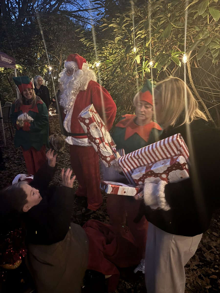 Johnfis08605918's tweet photo. Great day at @HavenHouseCH the kids faces were a delight to see. Christmas has started. Bosh. https://t.co/A7GF0uAa58