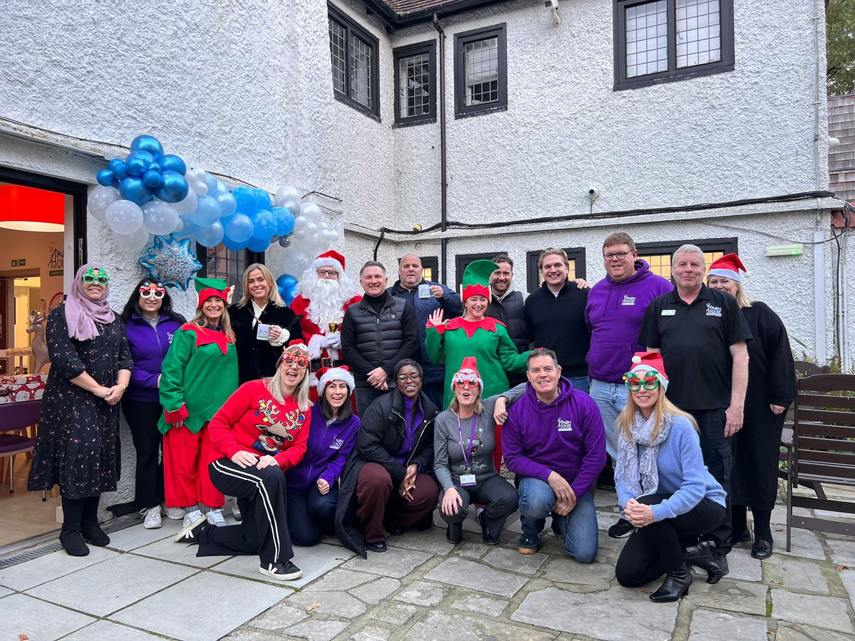 Johnfis08605918's tweet photo. Great day at @HavenHouseCH the kids faces were a delight to see. Christmas has started. Bosh. https://t.co/A7GF0uAa58