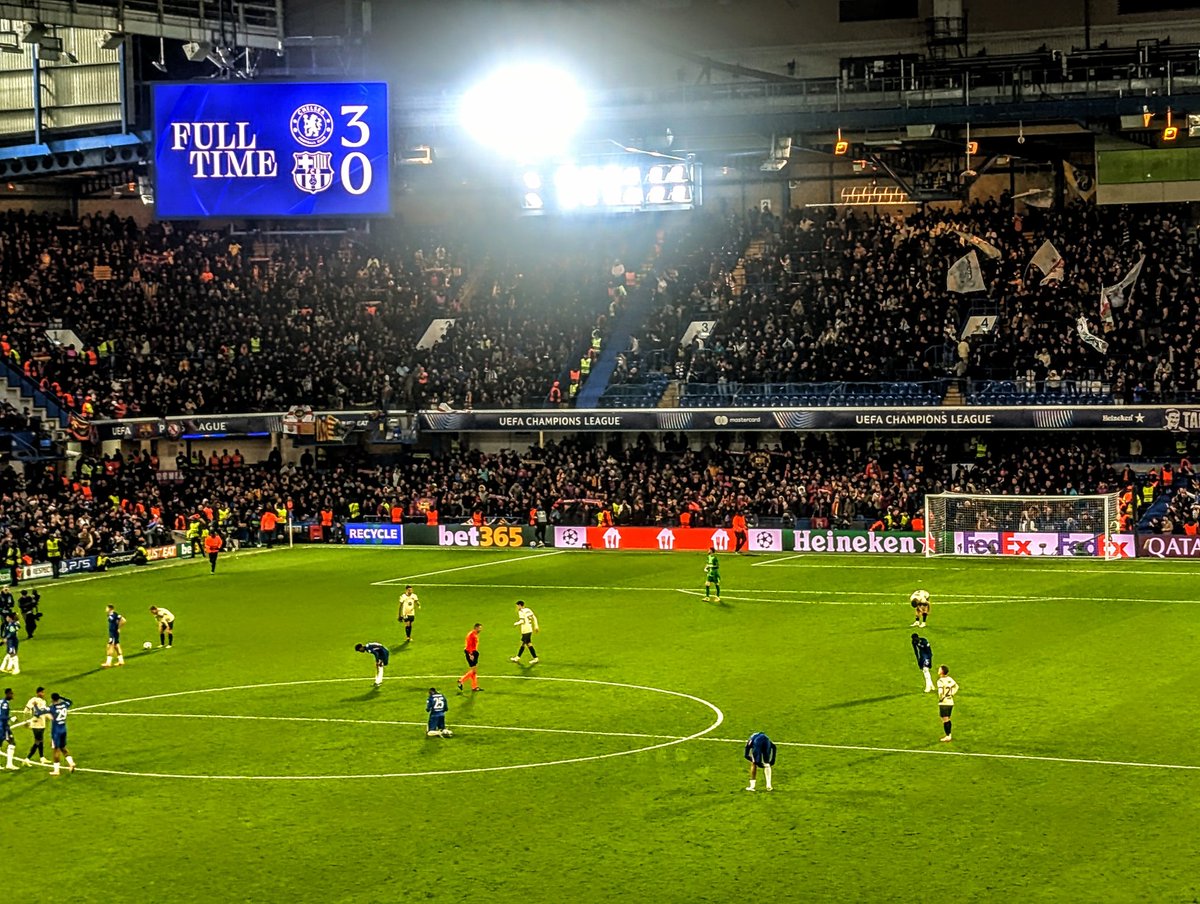 simon read tweet media