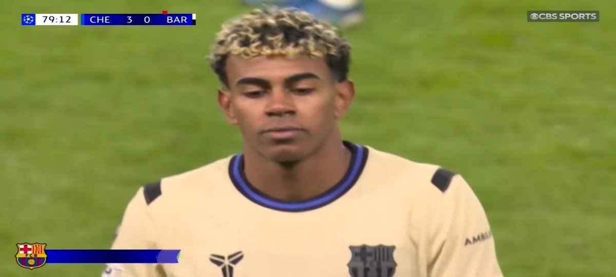 MurderBaby_38's tweet photo. Tough night for Mr 16 years old💔😂  #barche https://t.co/tDe2bSbPZE