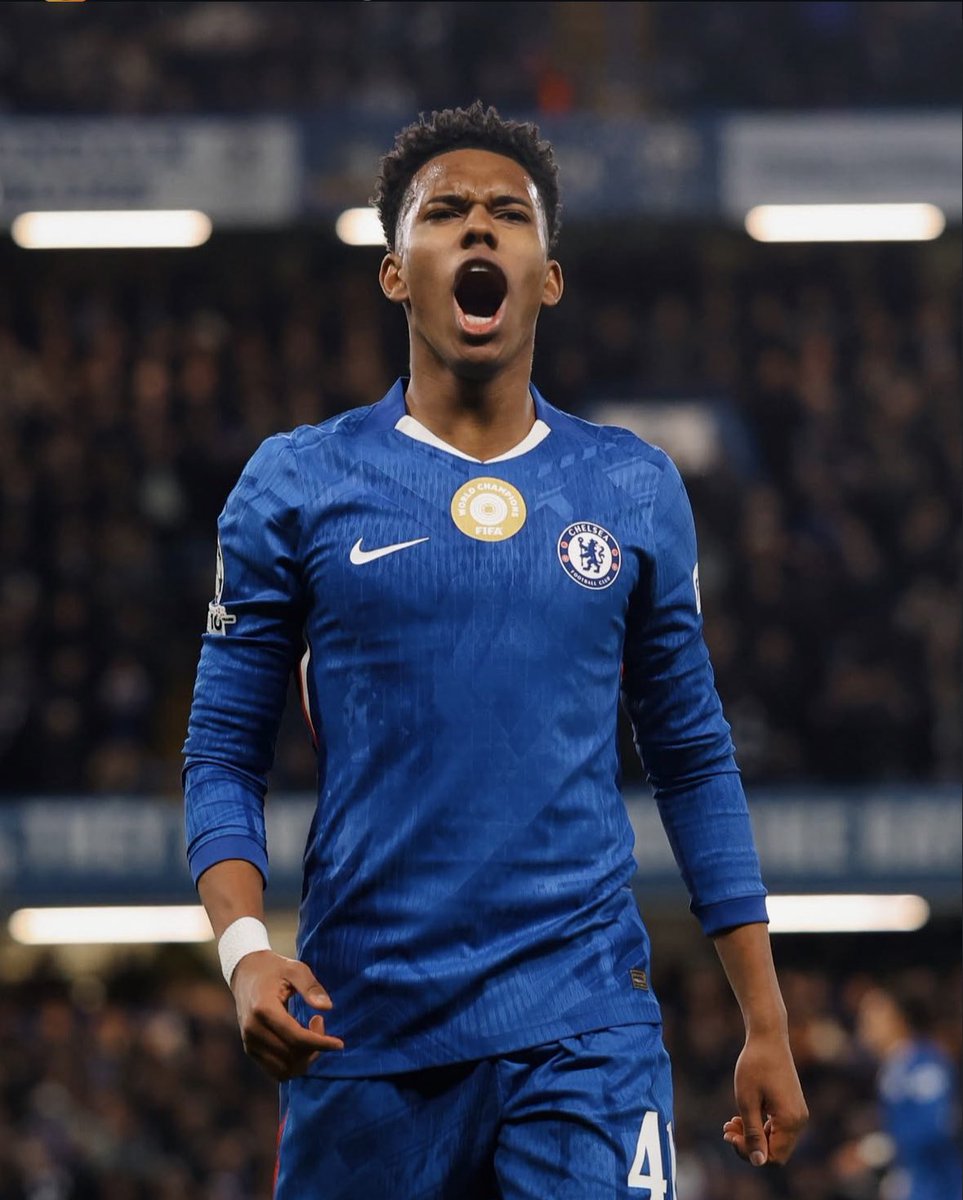 CFCEstevao_'s tweet image. Thank God for everything. Very happy for the win and the goal, all glory to Him.🙏🏽💙

Agradeço a Deus por tudo. Muito feliz pela vitória e pelo gol, toda glória a Ele.🙏🏽💙