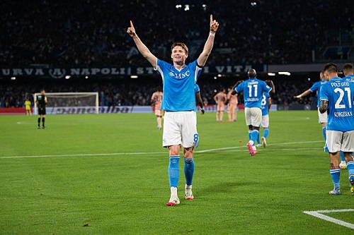 نابولي يفوز علي قرة باج 2-0 في دوري أبطال أوروبا 
riadayoum.com/2025/11/26/%d9…