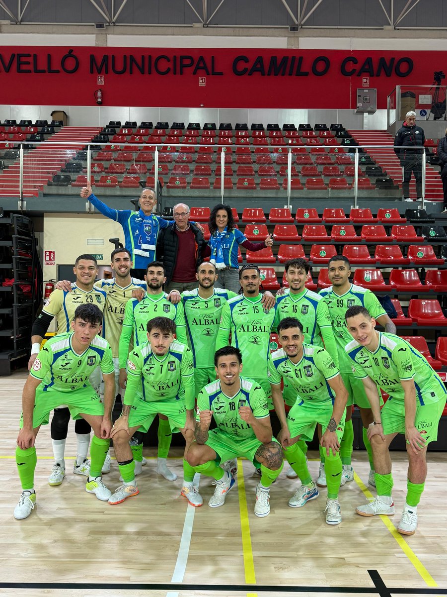 VinaAlbaliFS's tweet image. ✅ ¡Eliminatoria superada!

👏🏼 Gracias a los desplazados a La Nucía.

#ViñaAlbaliValdepeñas