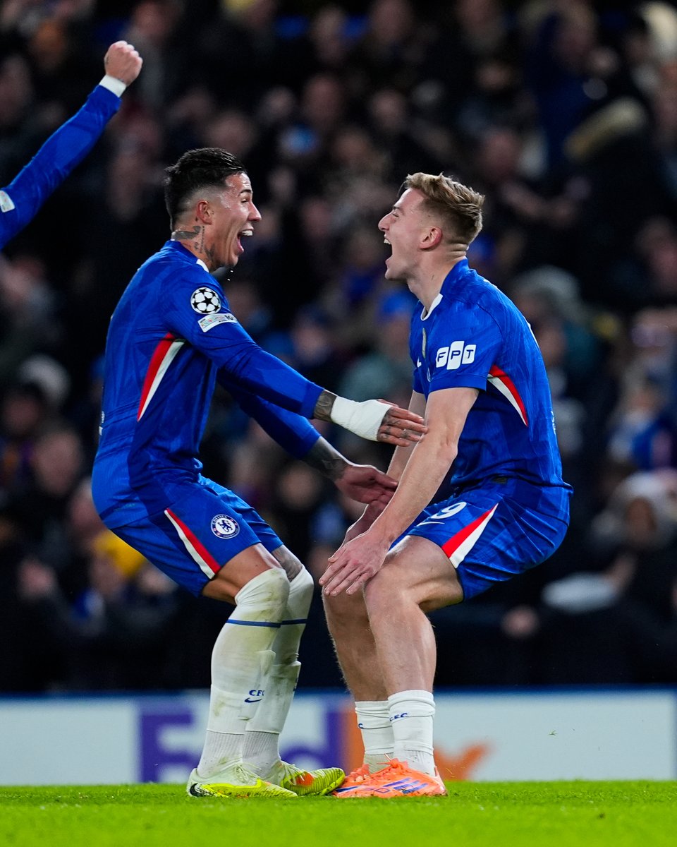 brfootball's tweet image. Liam Delap&apos;s first goal for Chelsea this season comes in the UCL against Barcelona 👊