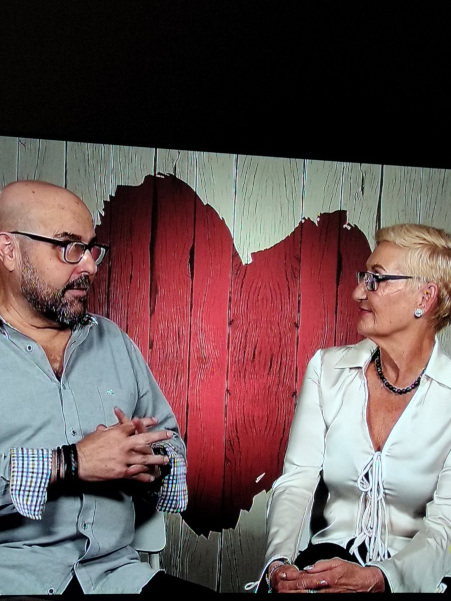Mecachis11's tweet photo. Algo no cuadra.....
#firstdates25N https://t.co/NUhydtuXu9