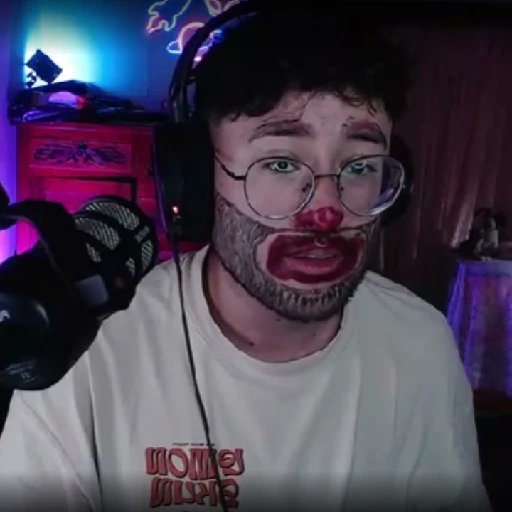 ElJoySick tweet media