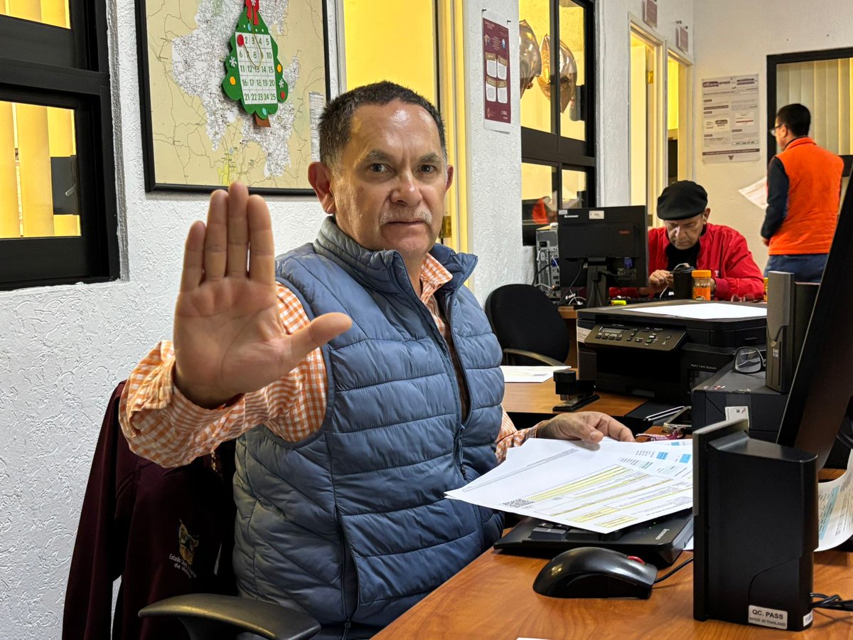 CECyTEHidalgo's tweet image. Como cada mes, CECyTE Hidalgo se VISTIÓ de NARANJA. Un día donde el personal de Dirección General busca a través del uso de prendas color anaranjado, sumarse al movimiento de prevención y erradicación de la violencia contra mujeres y niñas.
#SomosUnEquipoTransformandoElFuturo