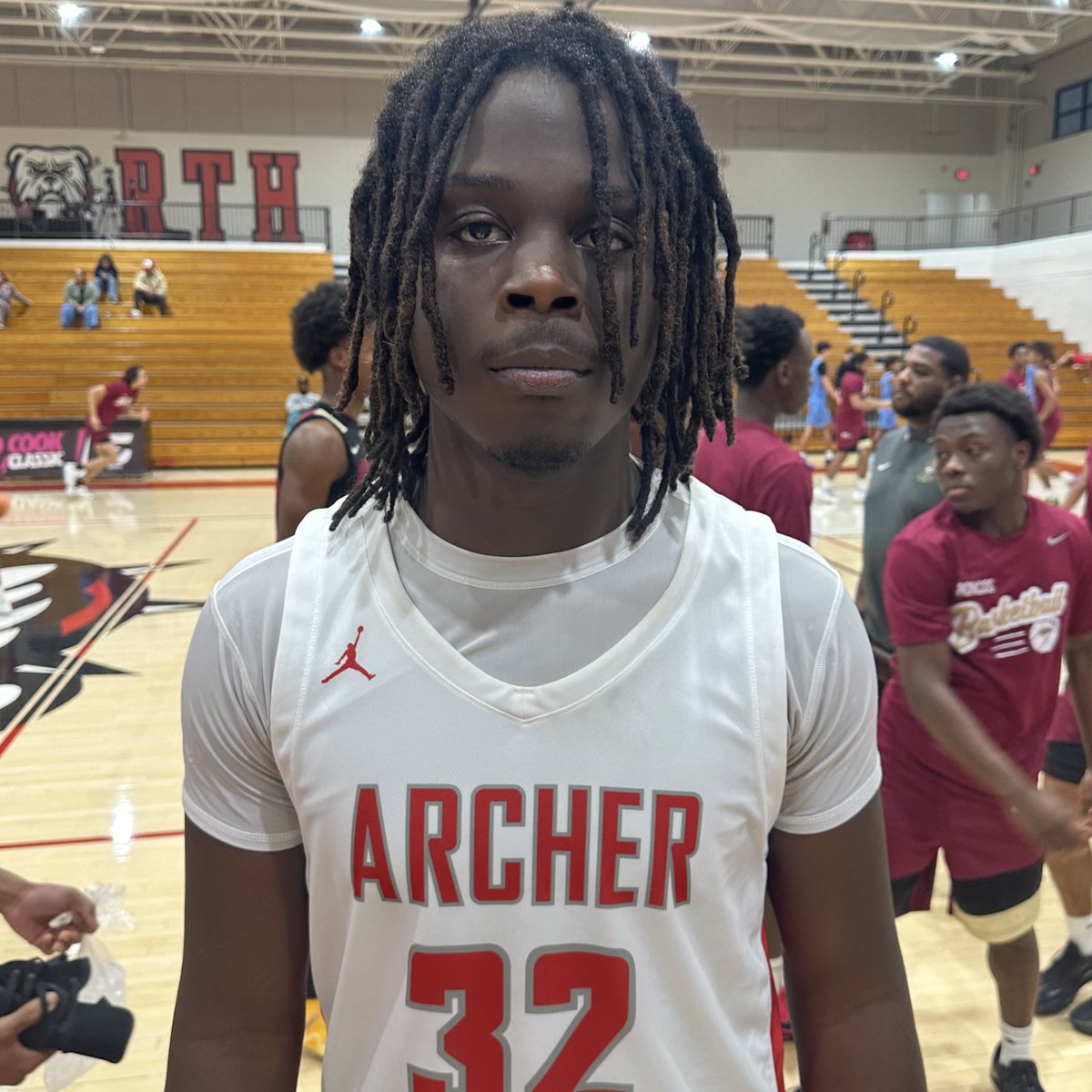 HoopSeen tweet media