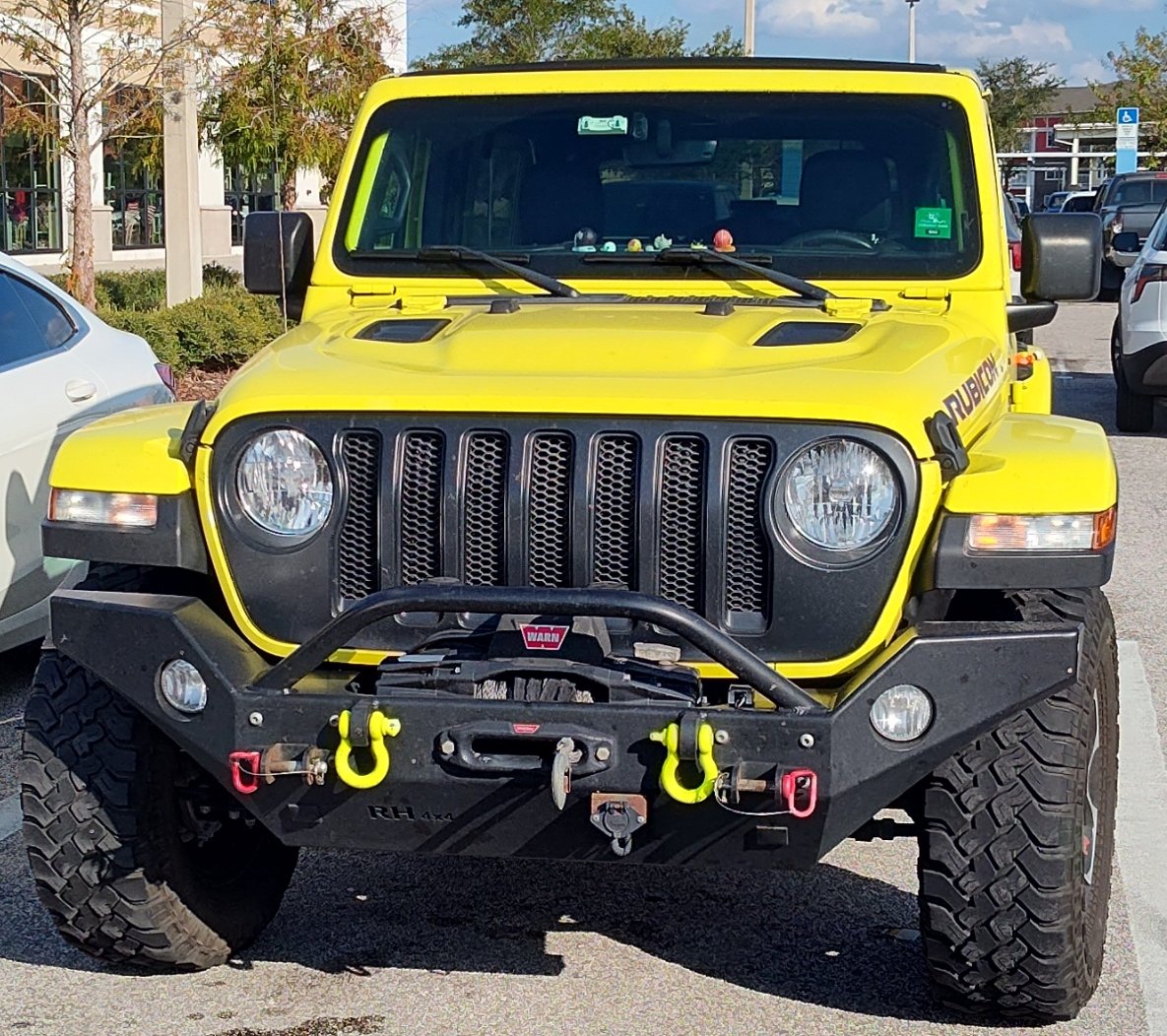 RedWolf_19's tweet image. #ducked! 

#twosday #Tuesday #Jeep