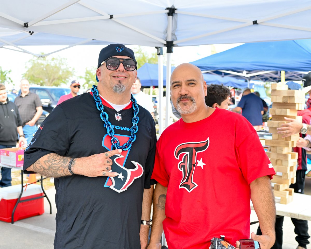 SpikeElectric's tweet image. Behind every great city are organizations quietly doing life-changing work. Open Door Mission Houston and Party Sober gathered for a Texans tailgate—bringing together community, purpose, and people committed to positive impact. #spikeelectriccontrols #missiondriven