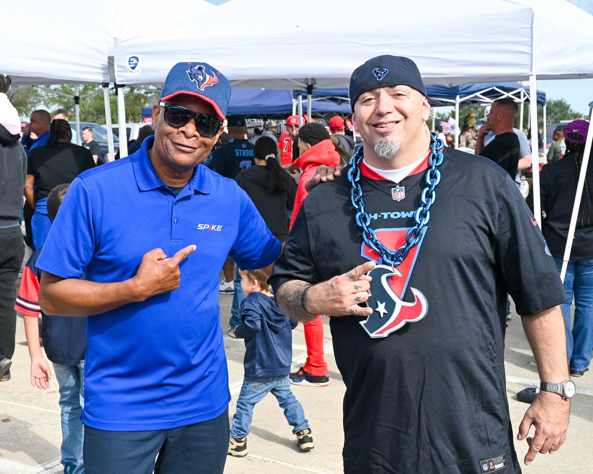 SpikeElectric's tweet image. Behind every great city are organizations quietly doing life-changing work. Open Door Mission Houston and Party Sober gathered for a Texans tailgate—bringing together community, purpose, and people committed to positive impact. #spikeelectriccontrols #missiondriven