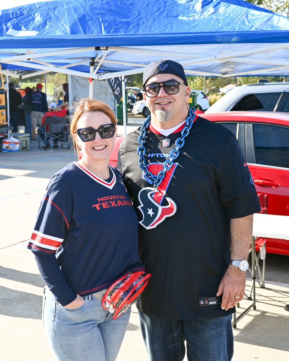 SpikeElectric's tweet image. Behind every great city are organizations quietly doing life-changing work. Open Door Mission Houston and Party Sober gathered for a Texans tailgate—bringing together community, purpose, and people committed to positive impact. #spikeelectriccontrols #missiondriven