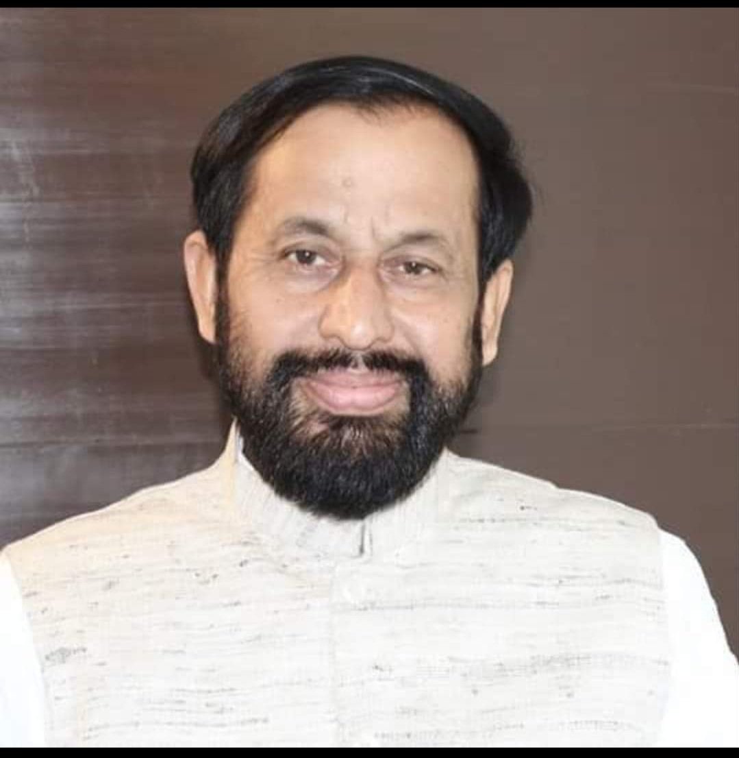 Znnabi74's tweet image. झंझारपुर लोकसभा के भूतपूर्व सांसद , भारत सरकार के पूर्व मंत्री , लाल , पिला कार्ड के सूत्रधार , आदरणीय श्री @DevendraYadavMP जी को जन्मदिन की हार्दिक शुभकामनाएं, 🎂🎂💐💐
आपके उत्तम स्वास्थ्य व सुदीर्घ जीवन की मैं प्रार्थना करता हूँ।