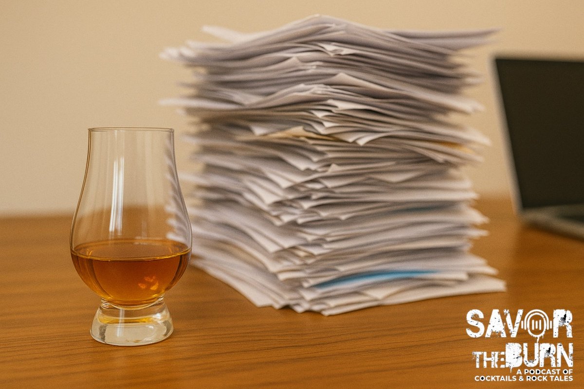 SavorTheBurn's tweet image. My coworker asked if I ‘drink whiskey to cope.’
No, Brad.
I drink whiskey because it’s delicious and you’re loud. 🤦‍♂️🥃

#WhiskeyHumor #WorkHumor  #BurnNation #SavorTheBurn