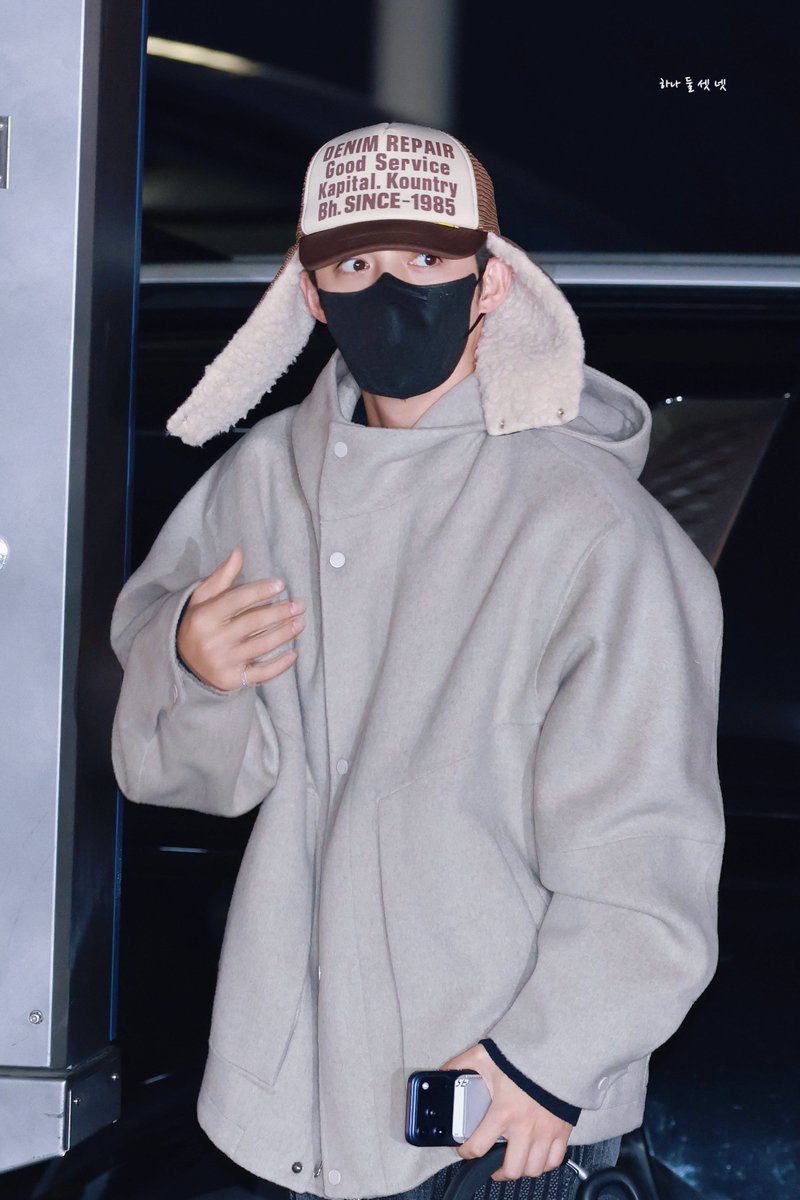 seventeen_1234_'s tweet image. #에스쿱스 #SCOUPS
#SEVENTEEN  #최승철 #승철
#세븐틴 #崔胜澈

251126 인천 출국