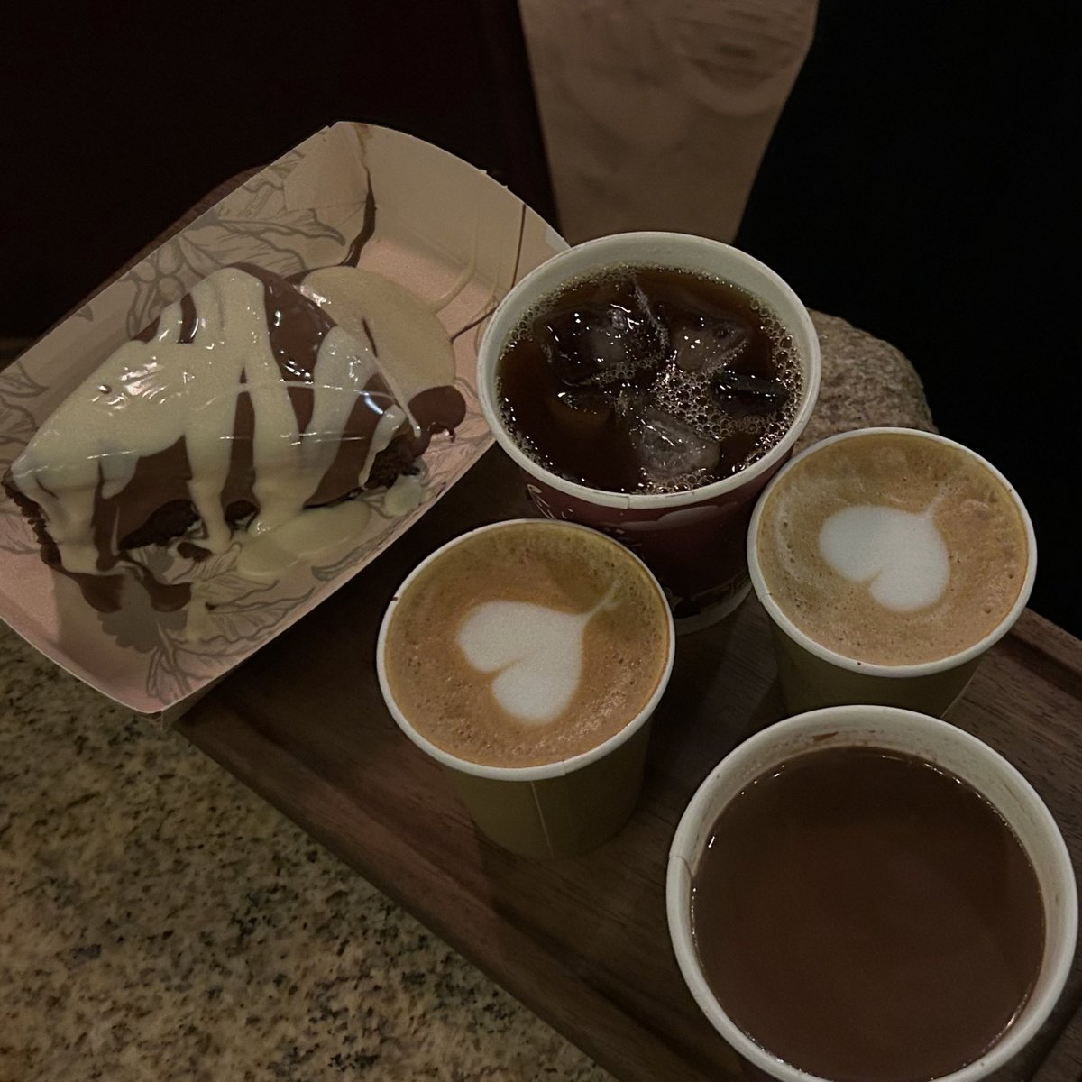 itsLuj_'s tweet image. اذاكر لكاوست في كل مكان 
( بدون أي اعتبار لميدات الجامعة )