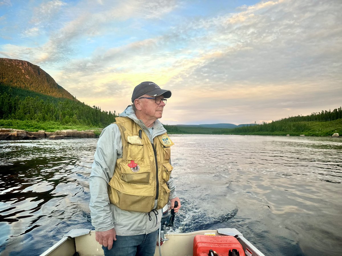 Victoriastace11's tweet photo. happy birthday to my dad! loving, kind hearted, giving, friend to all, lover of nature, animals, twitter, hay day, and pops little geebers. when i hear people talk about a good dad i know i had the textbook example. 

love you all the world skeeter🤍 +1 till i see you. @turr1959 https://t.co/DUSARiMpiL