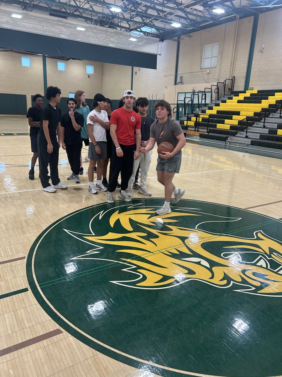 Hamden High Baseball tweet media