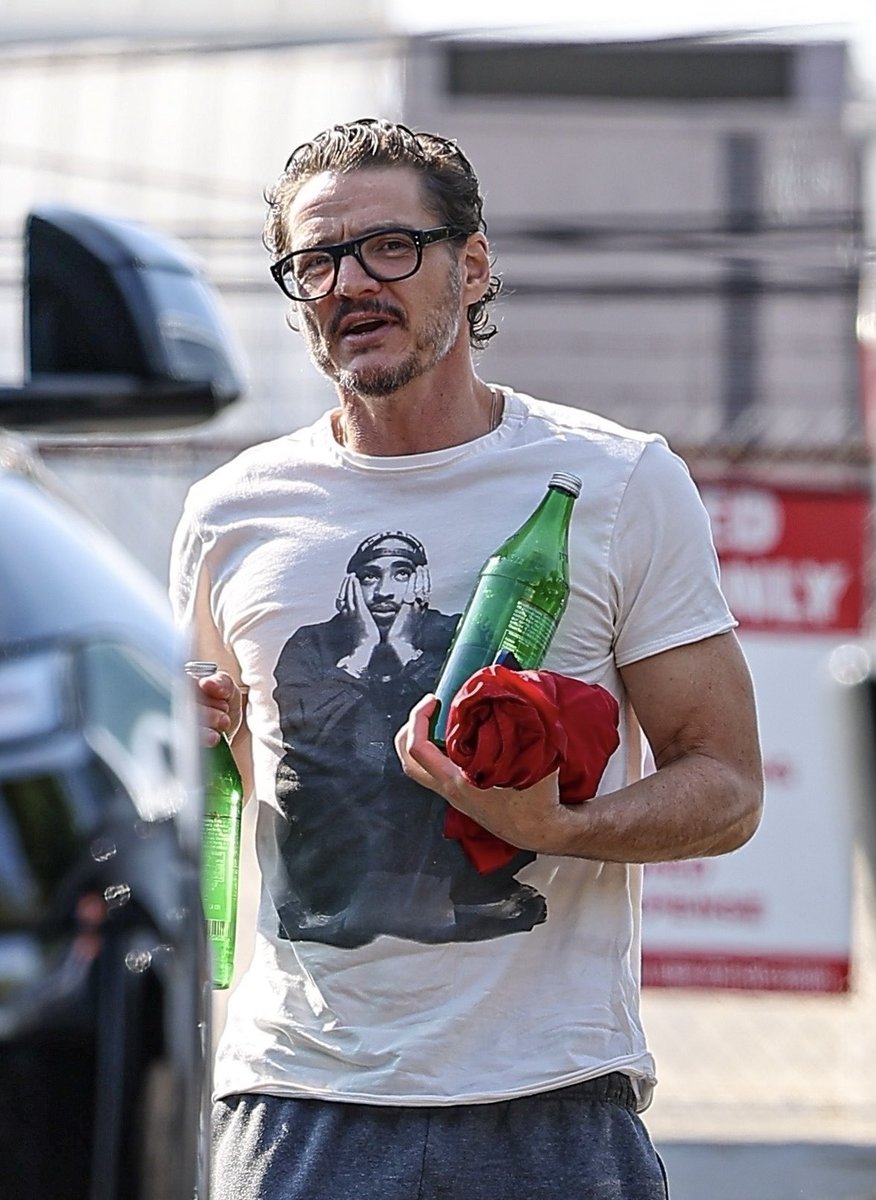 pascalfiles's tweet image. hello mr bicep