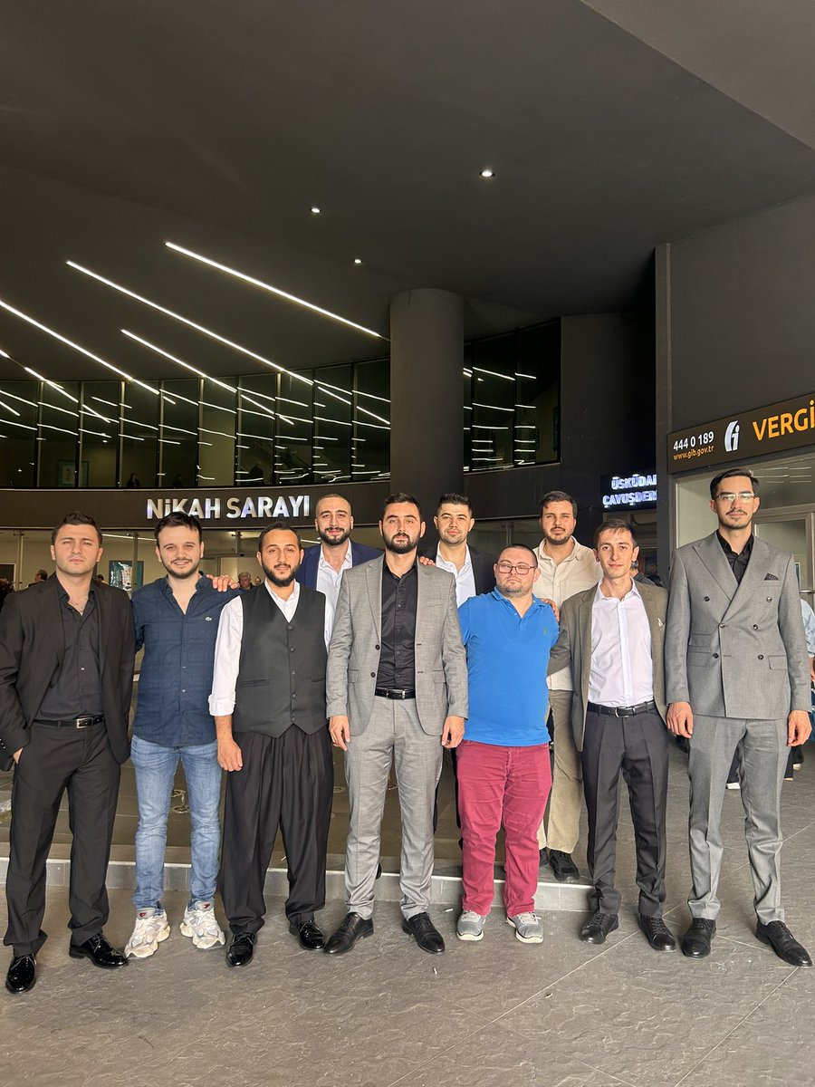 HamzaEngin53's tweet photo. VEFA’lı delikanlılar asla yalnız kalmazlar. Biz kendimizden de, bize gönül verenlerden de Eminiz. İğneyi de kendinize batırın çuvaldızı da… https://t.co/CYetJmEkrH