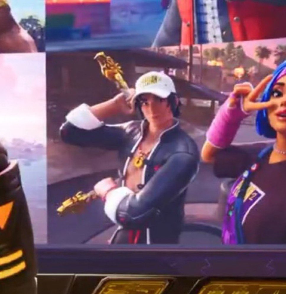 MULTIVERSE ROOM tweet media